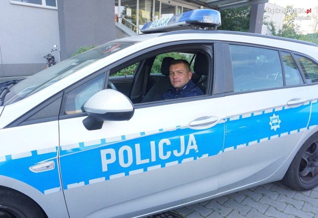 Starszy sierżant Marcin Wieczorek z Rybnika, podczas powrotu ze służby zatrzymał pijanego kierowcę