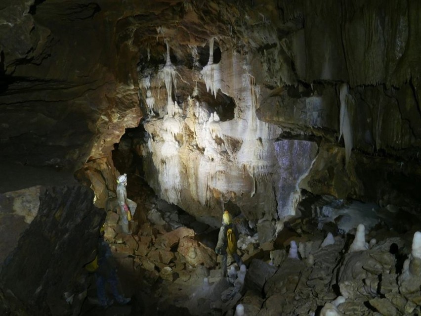 Jaskinia Niedźwiedzia w Kletnie jest najdłuższą z jaskiń...