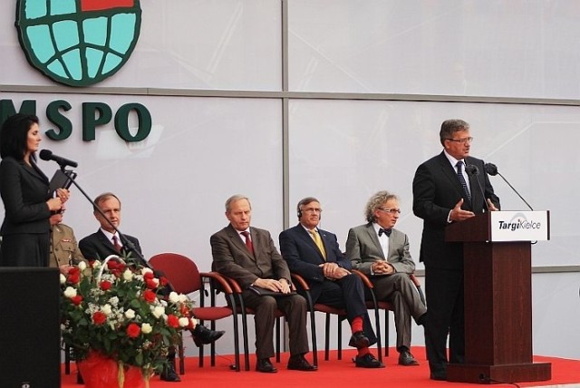 W uroczystym otwarciu XIX MSPO 2010 wziął udział prezydent Bronisław Komorowski oraz minister obrony Bogdan Klich. fot. Tomasz Hens