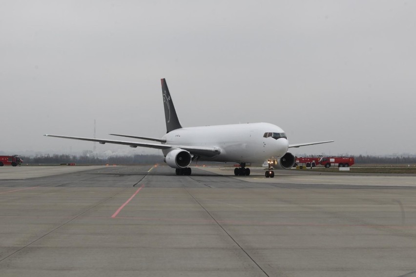 Szerokokadłubowy Boeing 767 w wersji cargo polskiej linii...