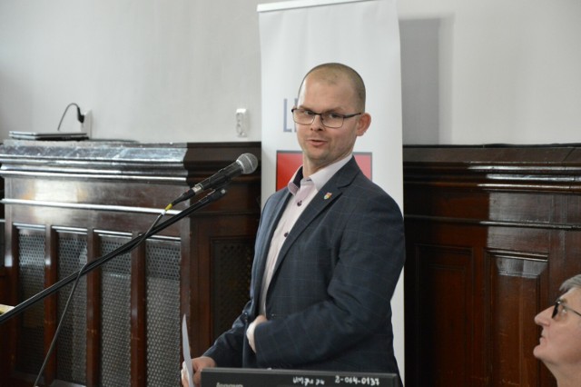 Chęć kandydowania w wyborach samorządowych na stanowisko burmistrza ogłosił 36-letni Jarosław Litwin, pełniący w obecnej kadencji funkcję przewodniczącego Rady Miejskiej w Lęborku.