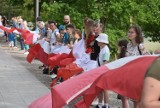 Bicie rekordu długości flagi narodowej w Krośnie Odrzańskim