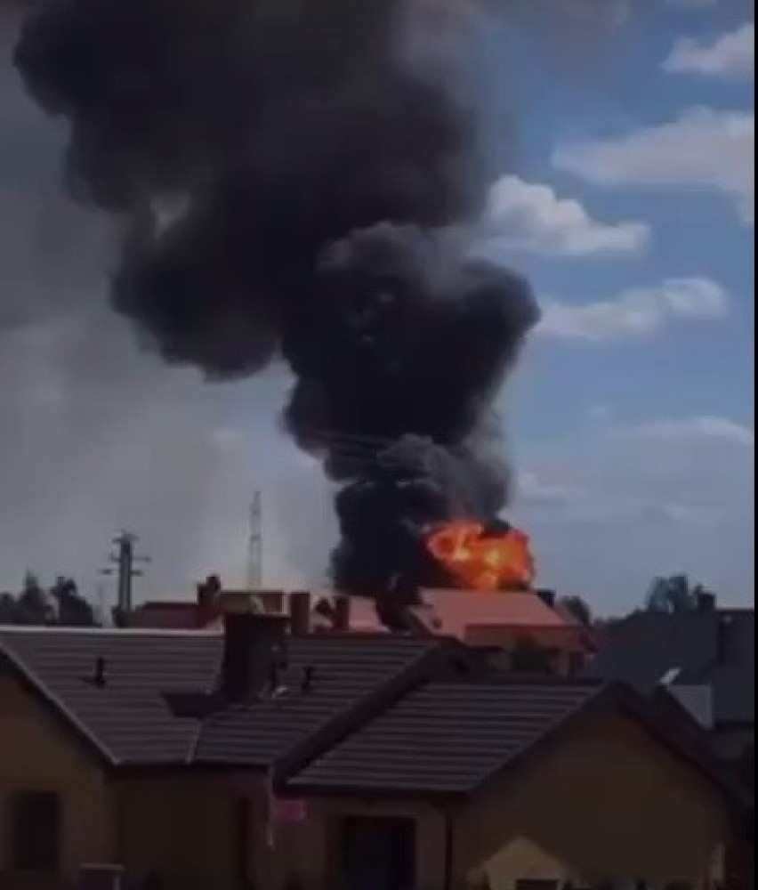 Pożar w Zgierzu przerażający ogień i akcja strażaków

Poseł...