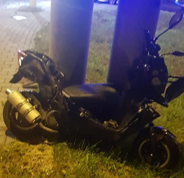 Na skrzyżowaniu ulic Rybnickiej i Pszowskiej skuter zderzył się z samochodem osobowym