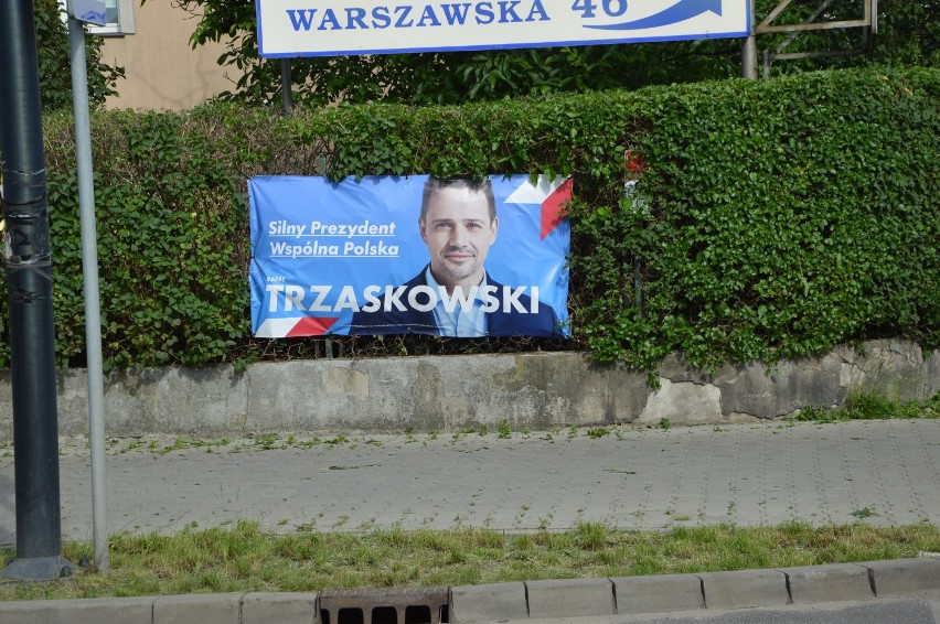Wybory prezydenckie 2020 w Tomaszowie Maz. Wojna banerowa w mieście [ZDJĘCIA]