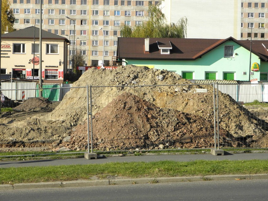 Targowisko Dąbrowskiego Żory: Ruszyła budowa nowej hali targowej [Jak będzie wyglądać? ZDJĘCIA]