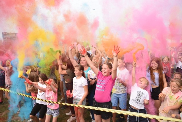 Festiwal Kolorów po raz kolejny odbył się w Toruniu. Przekonajcie się sami jak bawili się jego uczestnicy. 