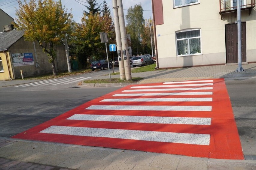 Nowoczesne przejście dla pieszych na ulicy 1 Maja w Skarżysku już gotowe. Zobacz zdjęcia 