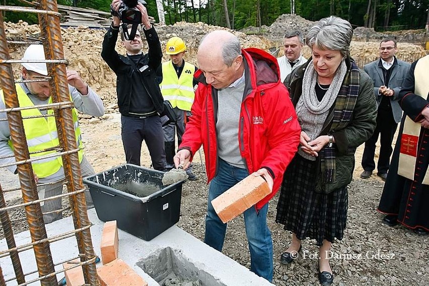 27 maja w Polanicy-Zdroju wmurowano kamień węgielny pod...