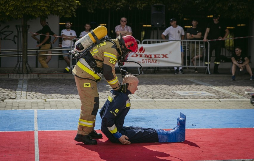 Najtwardsi strażacy rywalizowali w Rzeszowie [ZDJĘCIA, WIDEO]