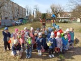 Zajączek Wielkanocny odwiedził przedszkolaków z Zespołu Przedszkoli w Obornikach