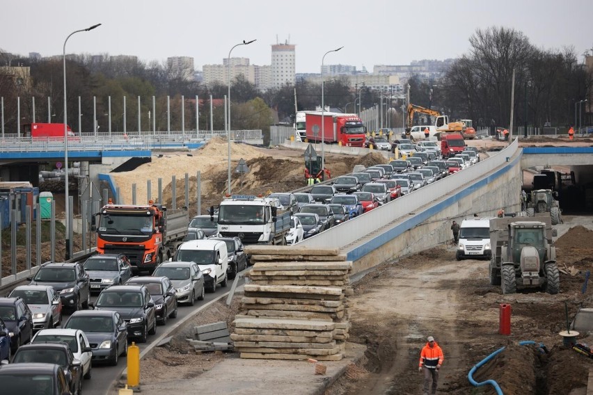 Kraków. Przebudowa Opolskiej połączona z budową tunelu i...