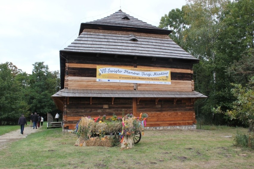 Targi miodów - kolorowe i smakowite zakończenie sezonu w Muzeum Wsi Opolskiej