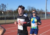 Malbork. Dobry start w Aquathlon Rumia 2022. Leon Ziniewicz wygrał w kategorii juniorów po zaciętej walce