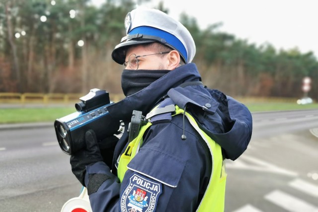 Kierowca porsche pędził 124 km/h w terenie zabudowanym.