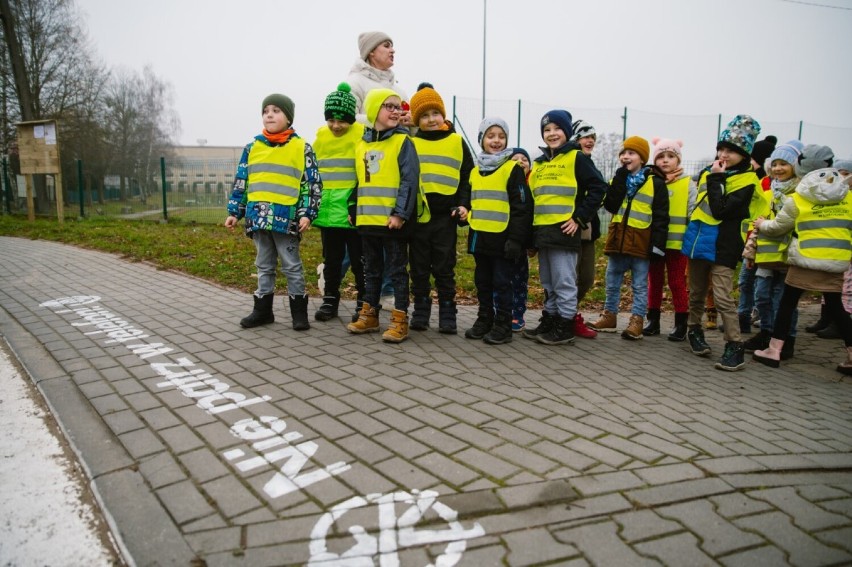 Lubichowo. Akcja prewencyjna: "Bądź bezpieczny i widoczny na drodze"