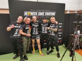 Paweł Mularczyk, zawodnik MMA Devil Międzychód pokonał Tomasza Iwaniaka podczas Gali Sportów Walki Madness Cage Fighting 8 w Łęcznej