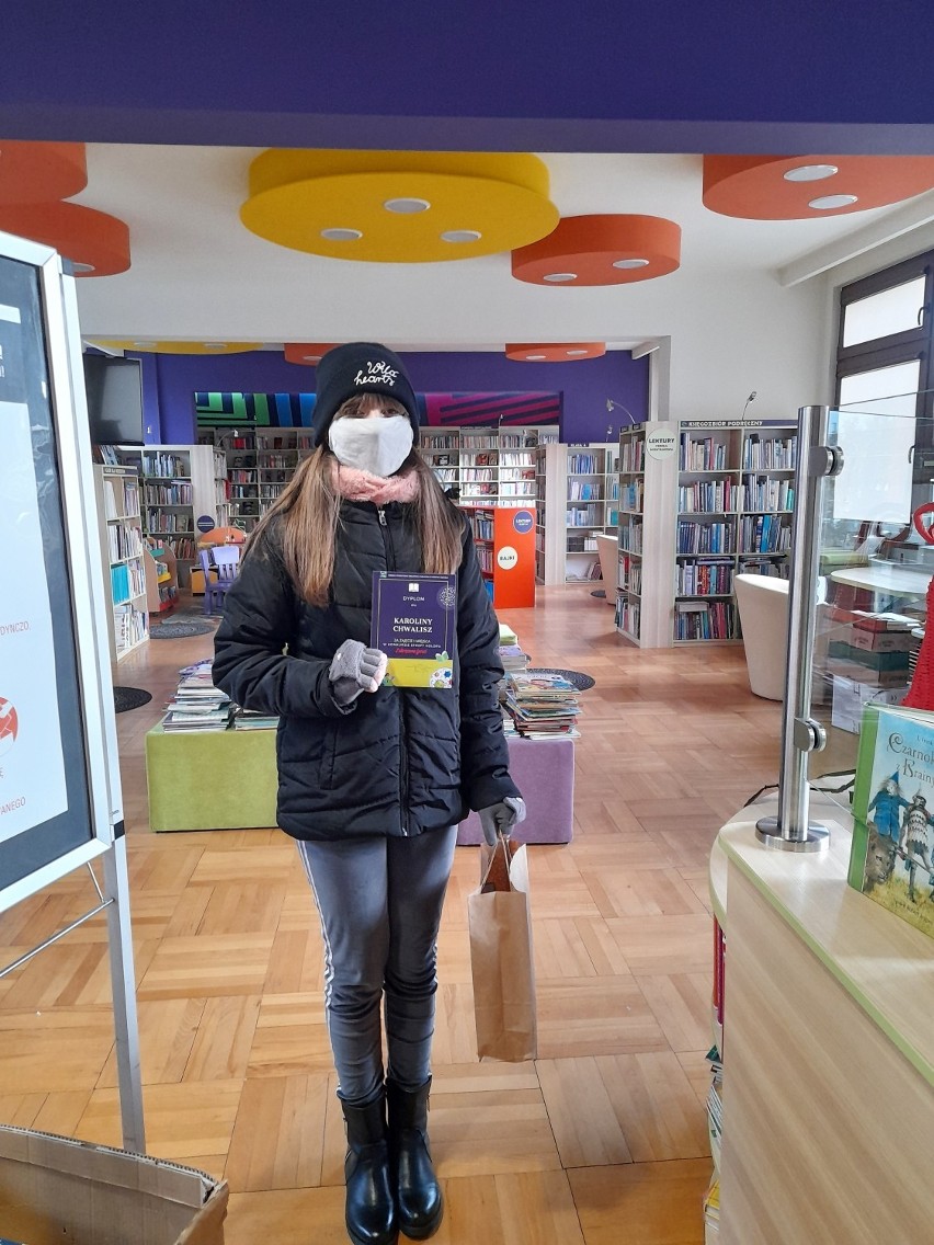 "Zakręcone ferie", czyli konkurs w nowotomyskiej bibliotece