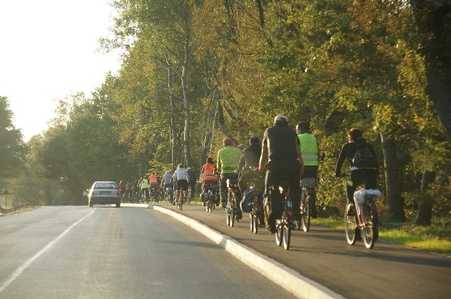 Na wycieczki z Załogą Rowerową Zgrzyt jeździ wielu mieszkańców Bełchatowa