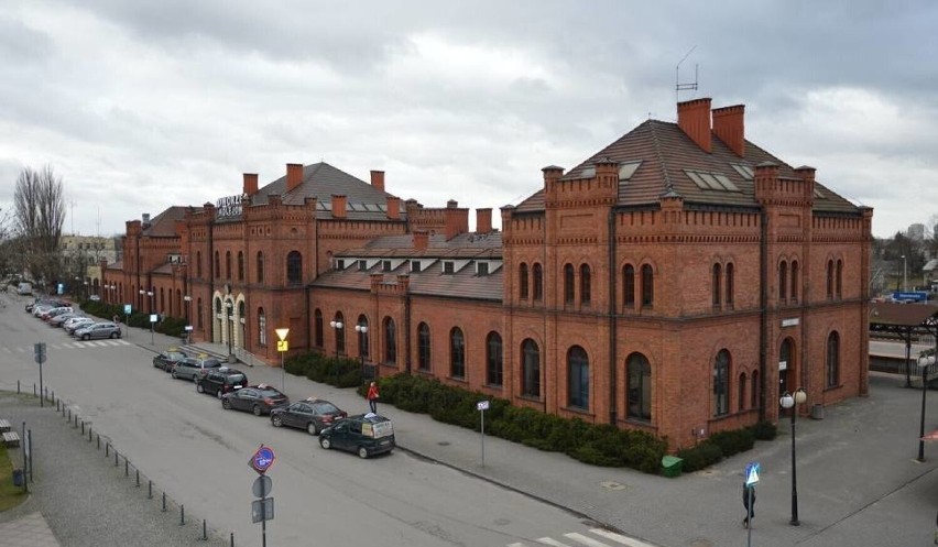 Unieważniono przetarg na przebudowę dworca kolejowego w Skierniewicach