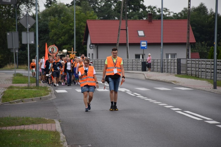 Wyruszyła 385. Kaliska Piesza Pielgrzymka na Jasną Górę. ZDJĘCIA