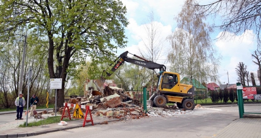 Trwa remont wjazdu do szpitala w Siemiatyczach