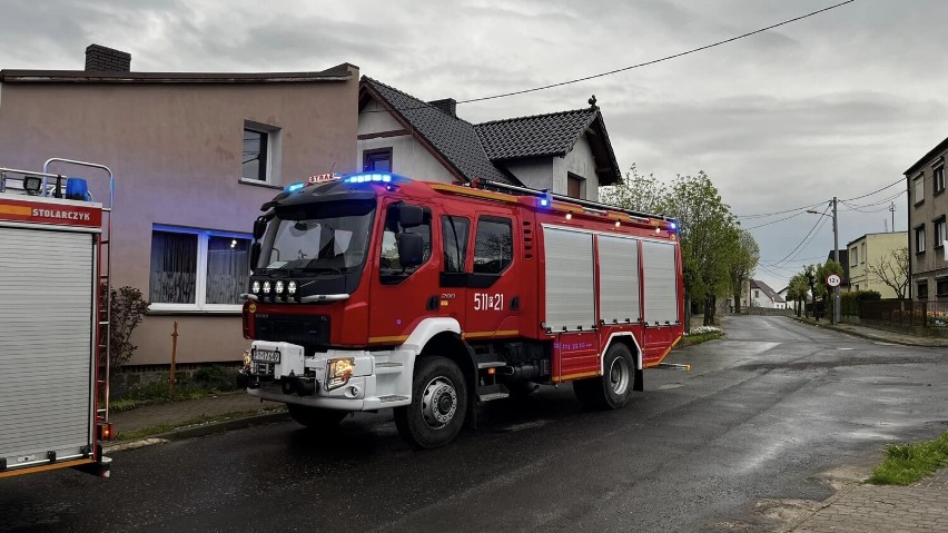 Pożar poddasza w budynku mieszkalny w Michorzewku. Czteroosobowa rodzina opuściła dom przed przybyciem straży!