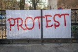 Strajk nauczycieli: Zdecydowana większość placówek w powiecie strajkuje 