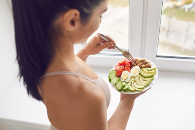 Odchudzanie latem? To dobra pora na dietę, jednak w upały trzeba trzymać się ważnych zasad