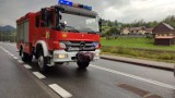 Weekendowy pożar w dolinie Popradu. Samochód osobowy spłonął na DK 87 w Rytrze