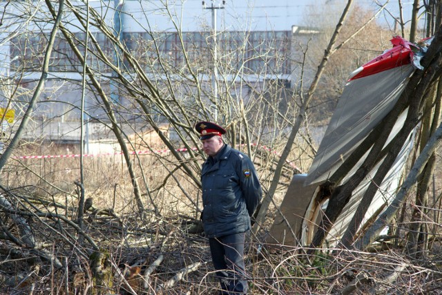 Fragment wraku prezydenckiego Tu-154M