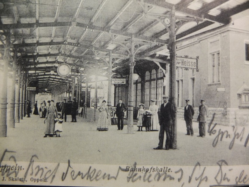 Pierwszy peron dworca na przełomie XIX i XX wieku, kiedy...