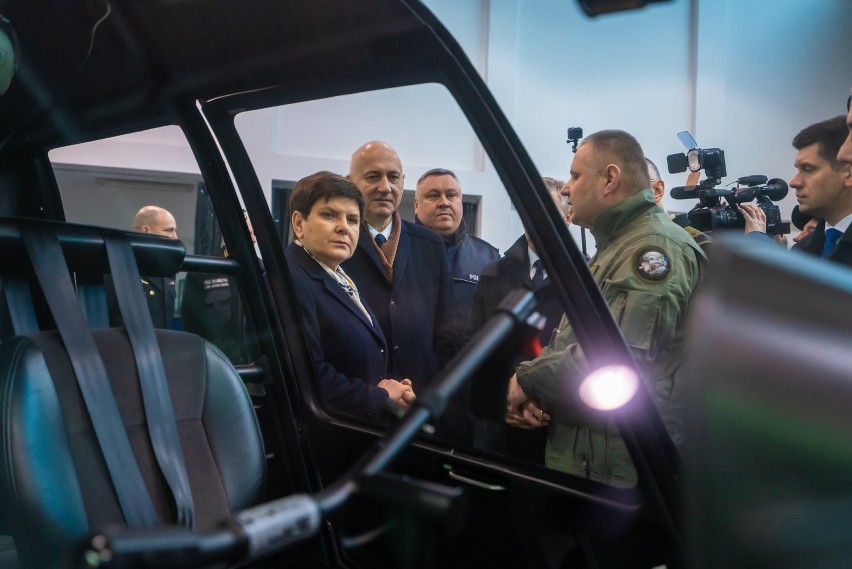 Wicepremier Beata Szydło przekazała helikopter dla Straży Granicznej