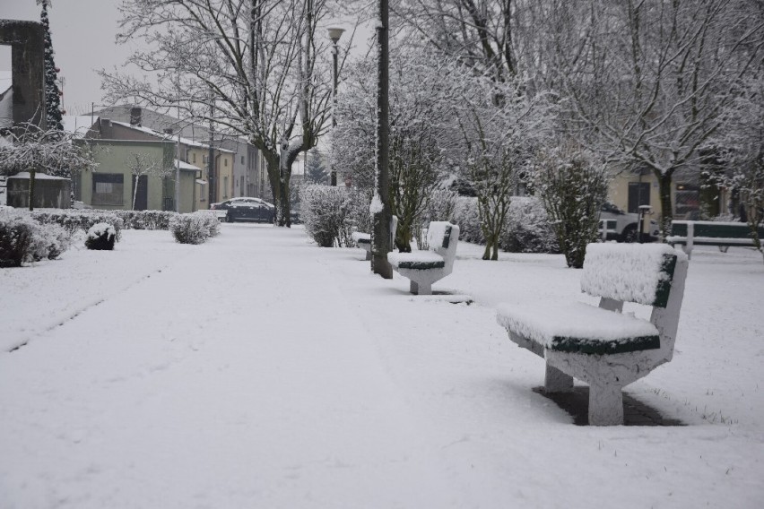 Tak rok temu wyglądał Aleksandrów Kujawski zasypany śniegiem. Ulice pokrył biały puch! Tęsknicie?