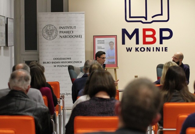 Autorskie spotkanie  z Piotrem Grzelczakiem w MBP w Koninie.