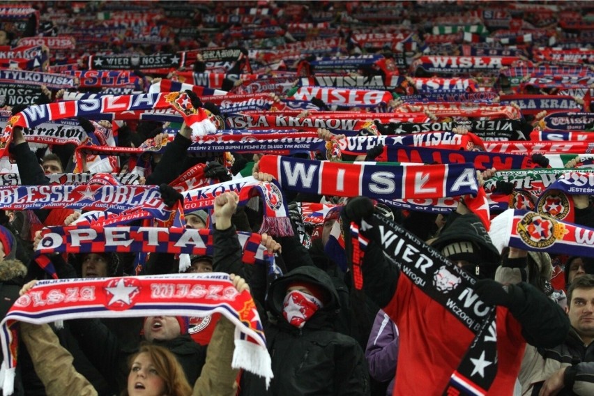 Kibice na meczu Wisła Kraków - Standard Liege 16 lutego 2012...