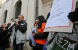 Strajk w Telewizji Polskiej. Pracownicy z Lublina wyszli na deptak (wideo)