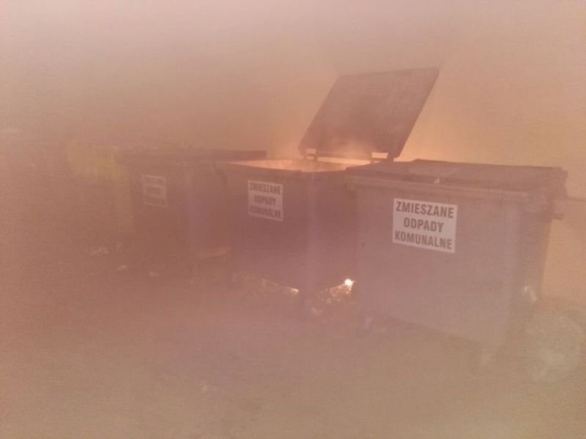 Wejherowo: Płonął pojemnik na śmieci na ul. Wałowej |ZDJĘCIA