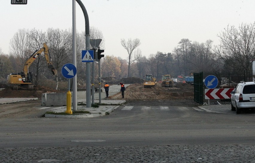 Budowa zbiorczej drogi południowej w Legnicy [ZDJĘCIA]