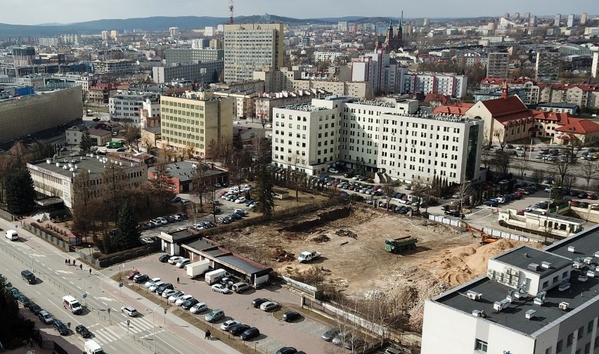 Wielka zmiana w centrum Kielc. Budują kompleks biur i apartamentów (WIDEO, ZDJĘCIA) 