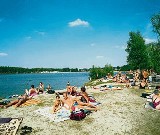 Zrelaksuj się na plaży nad jeziorem w ośrodku Kristina