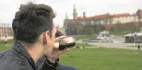 Kraków. Zgoda na alkohol na bulwarach? Politycy zapytają mieszkańców