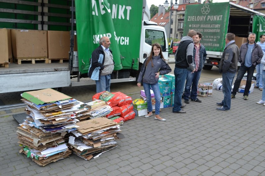 Tczew myśli na zielono. Zebraliśmy ponad 3,5 tony makulatury! [FOTO, WIDEO]