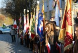 Patriotyzm połączył nas wszystkich. 11 listopada w Raciborzu. Były kwiaty, msza i śpiew przy ognisku