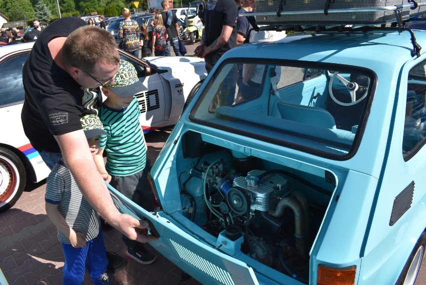 Fiat 126 p, który powstał w garażu Dudy wzbudzał ogromne...