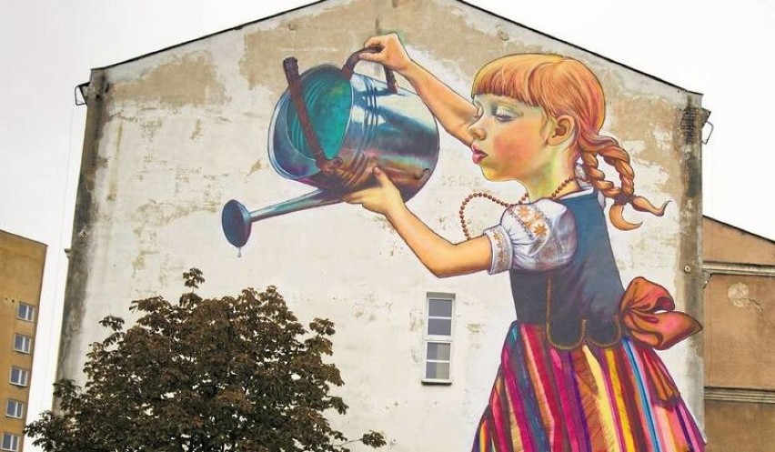 O Dziewczynce z konewką znów jest głośno. Białostocki mural...