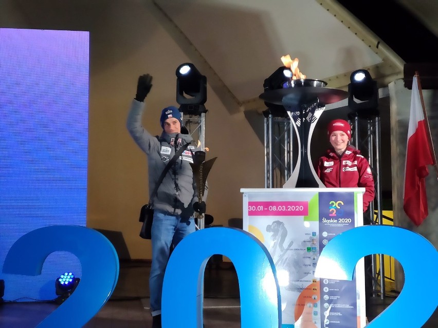 Inauguracja XXVI Ogólnopolskiej Olimpiady Młodzieży w sportach zimowych „Śląskie 2020” w Wiśle. Piotr Żyła zapalił znicz olimpijski 
