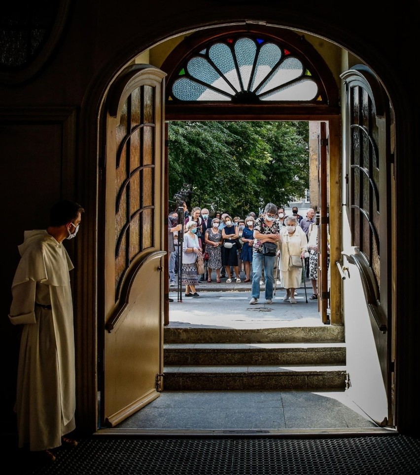 – Trudno nam przyjąć, że narzeczeni przygotowujący się do...