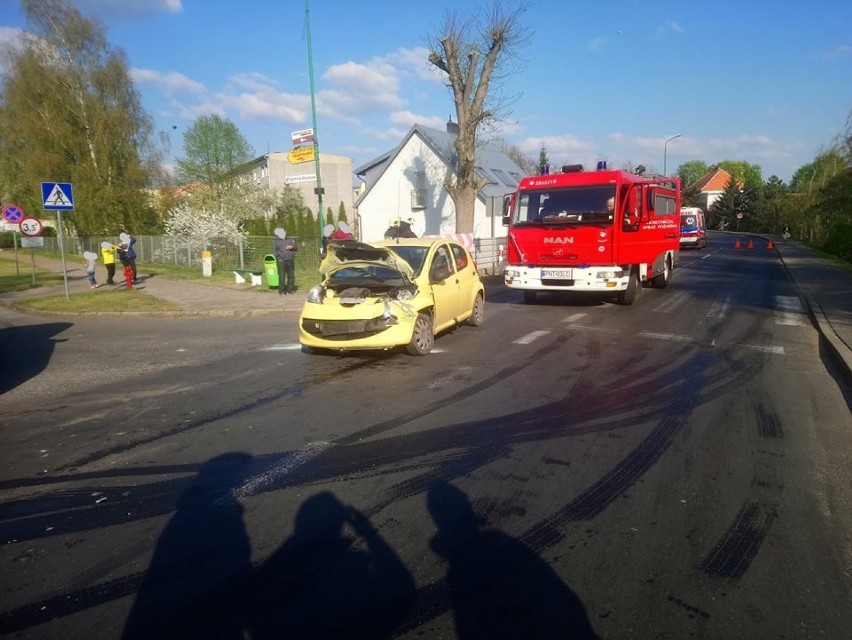 Zderzenie w Zbąszyniu. Jedna osoba trafiła do szpitala [ZDJĘCIA]