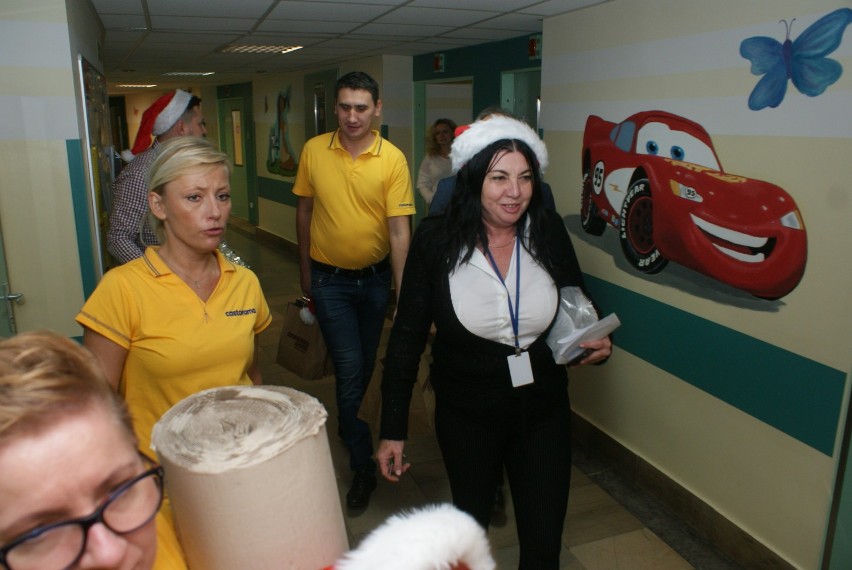Mikołaj odwiedził najmłodszych pacjentów szpitala w Kaliszu